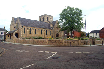 Saint Cuthberts Church seen from Castle Lane May 2009